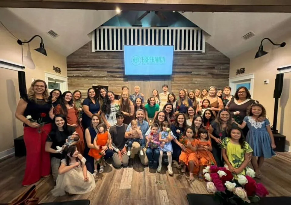Comunidade real da igreja-filha de Jacksonville reunida
